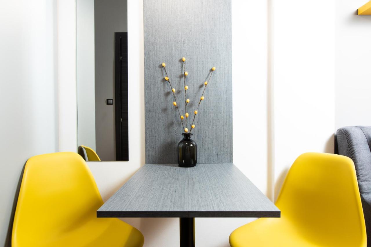Downtown Luxury Boutique Suites : The Yellow Suite 塞萨洛尼基 外观 照片