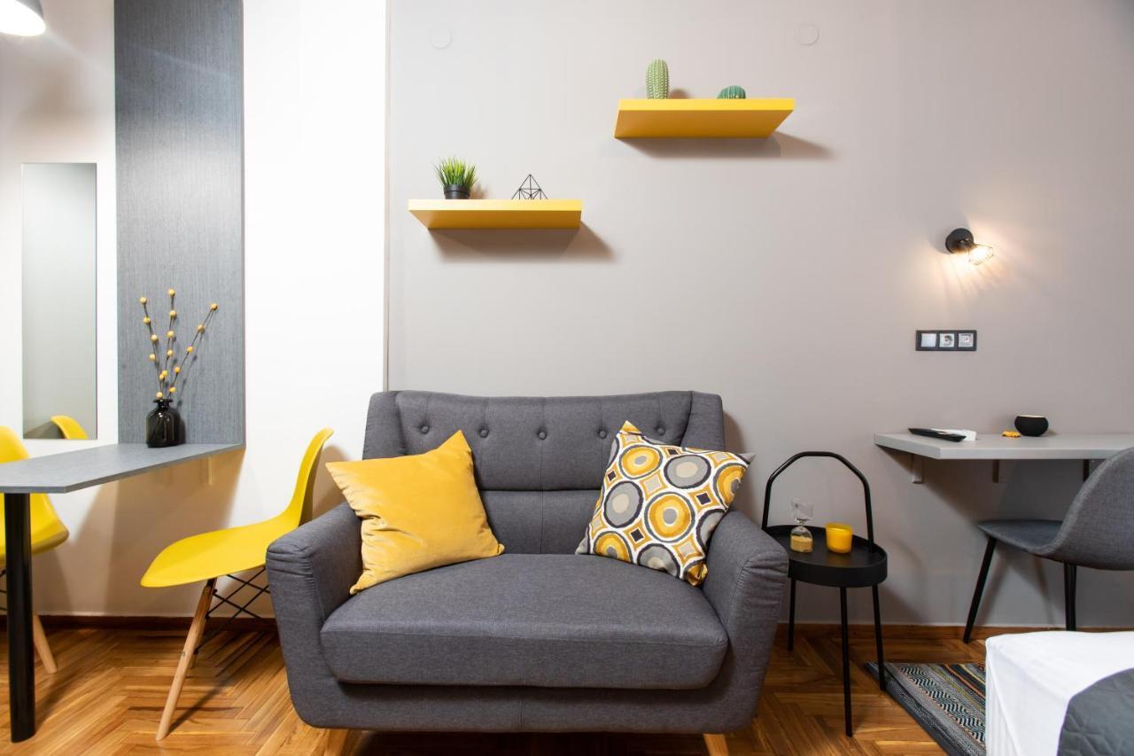 Downtown Luxury Boutique Suites : The Yellow Suite 塞萨洛尼基 外观 照片